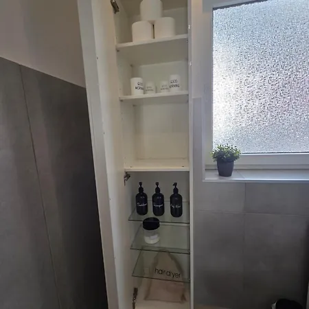 Appartement Jonalu - Saniert - Zentral - Voll Ausgestattet - 4 Personen - *